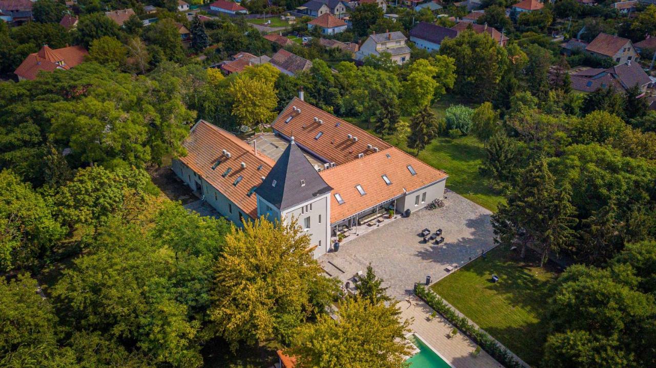 Herczeg Udvarhaz Poroszló 외부 사진
